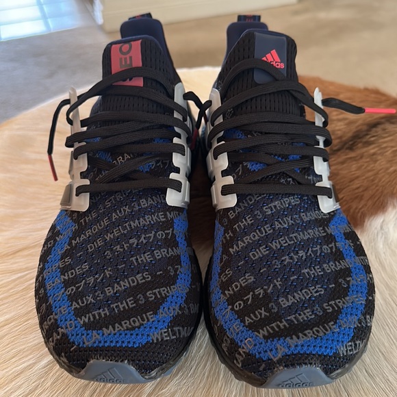 Adidas Ultraboost Size 12 - Picture 7 of 11